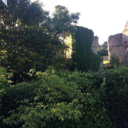 毕晓普斯沃尔瑟姆Fairlawn住宿加早餐旅馆 外观 照片