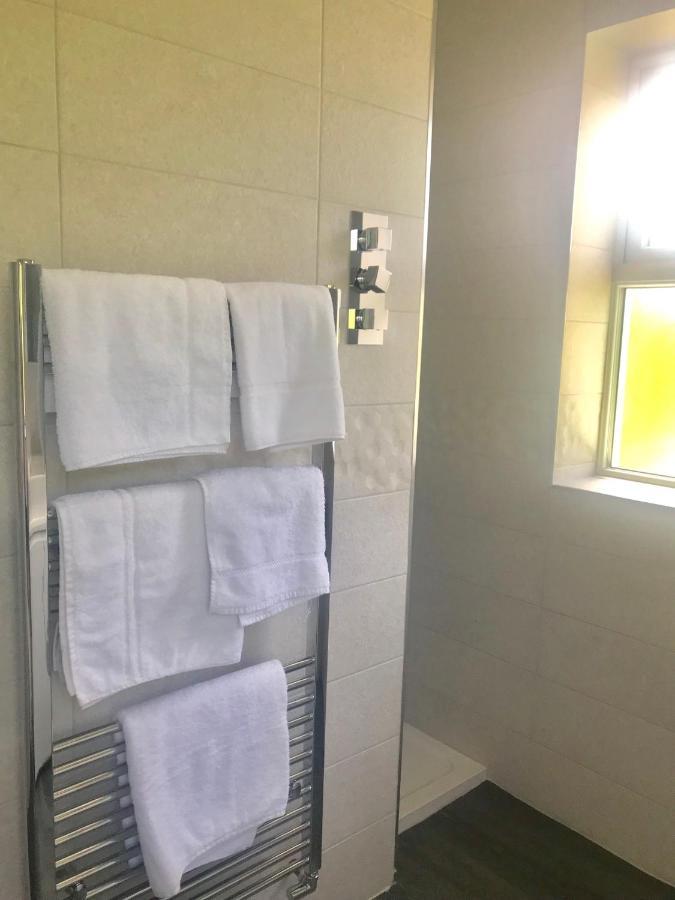 毕晓普斯沃尔瑟姆Fairlawn住宿加早餐旅馆 外观 照片